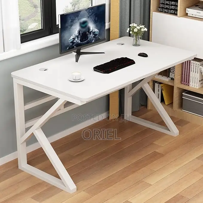 Office Desk : Spacious Table Top 120cm Home Office Computer Desk