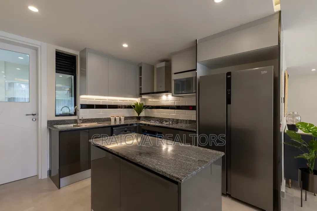 4bdrm Duplex in Spring Valley for sale