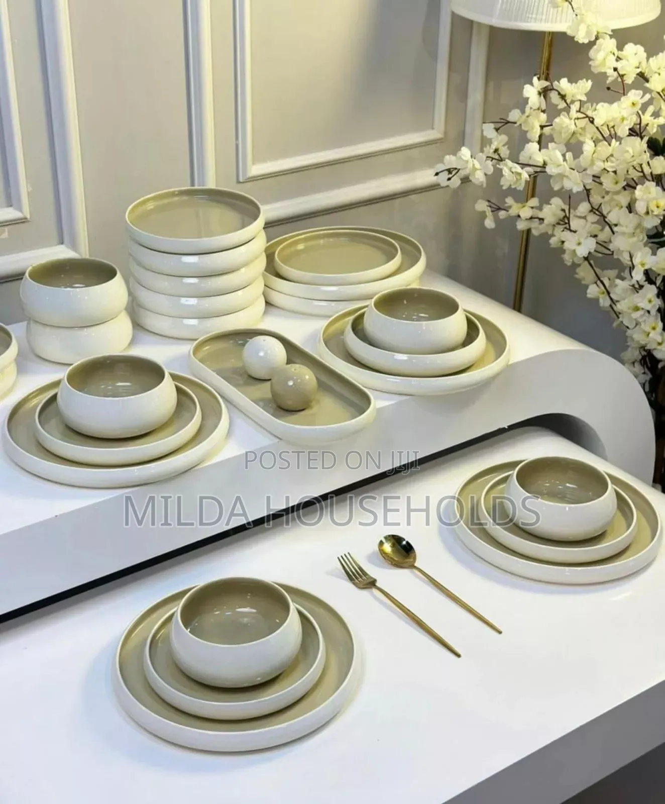 Elegant European Double Glaze Porcelain Dinner Set.