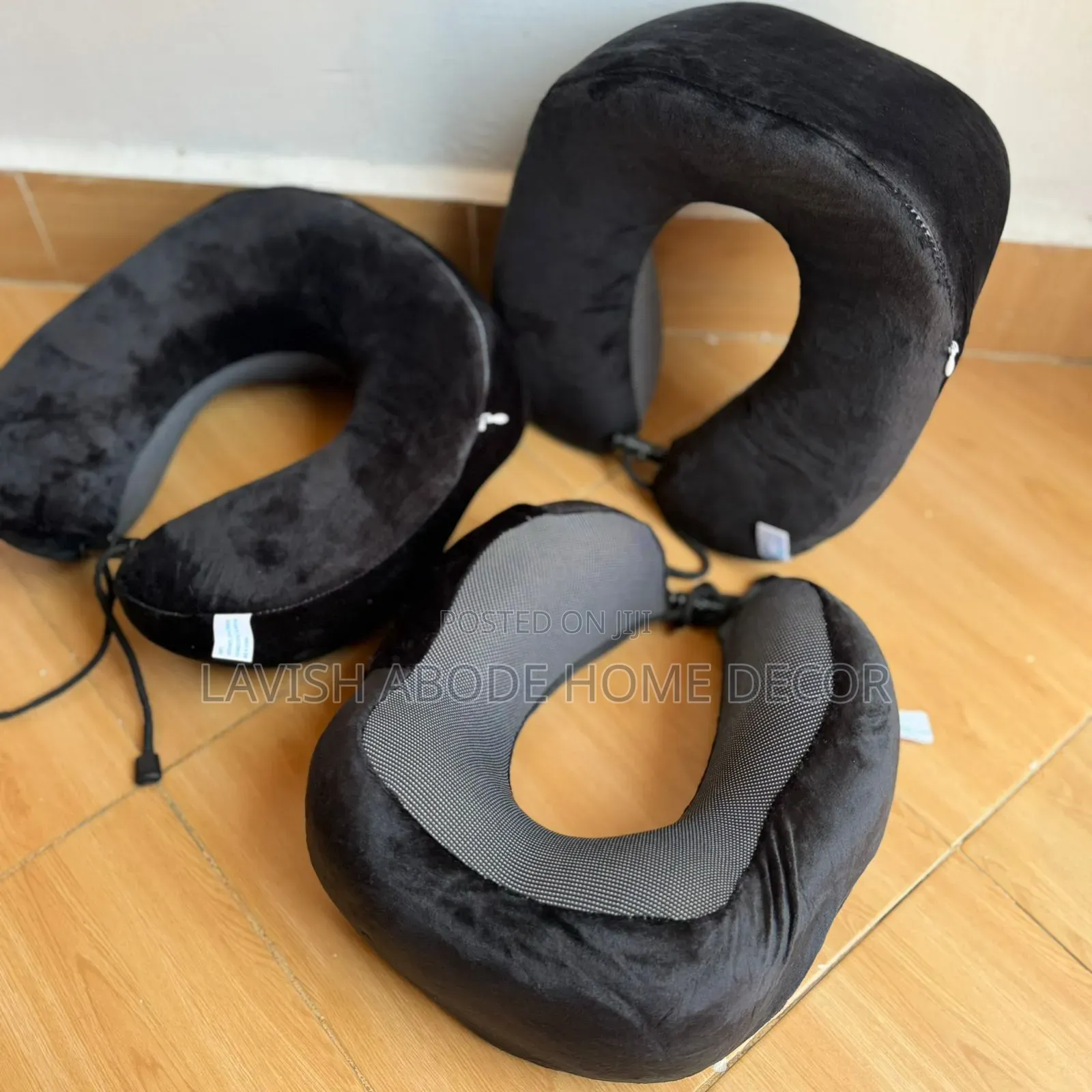Black Comfortable Memory Foam U-Ahaped Neck Pillow