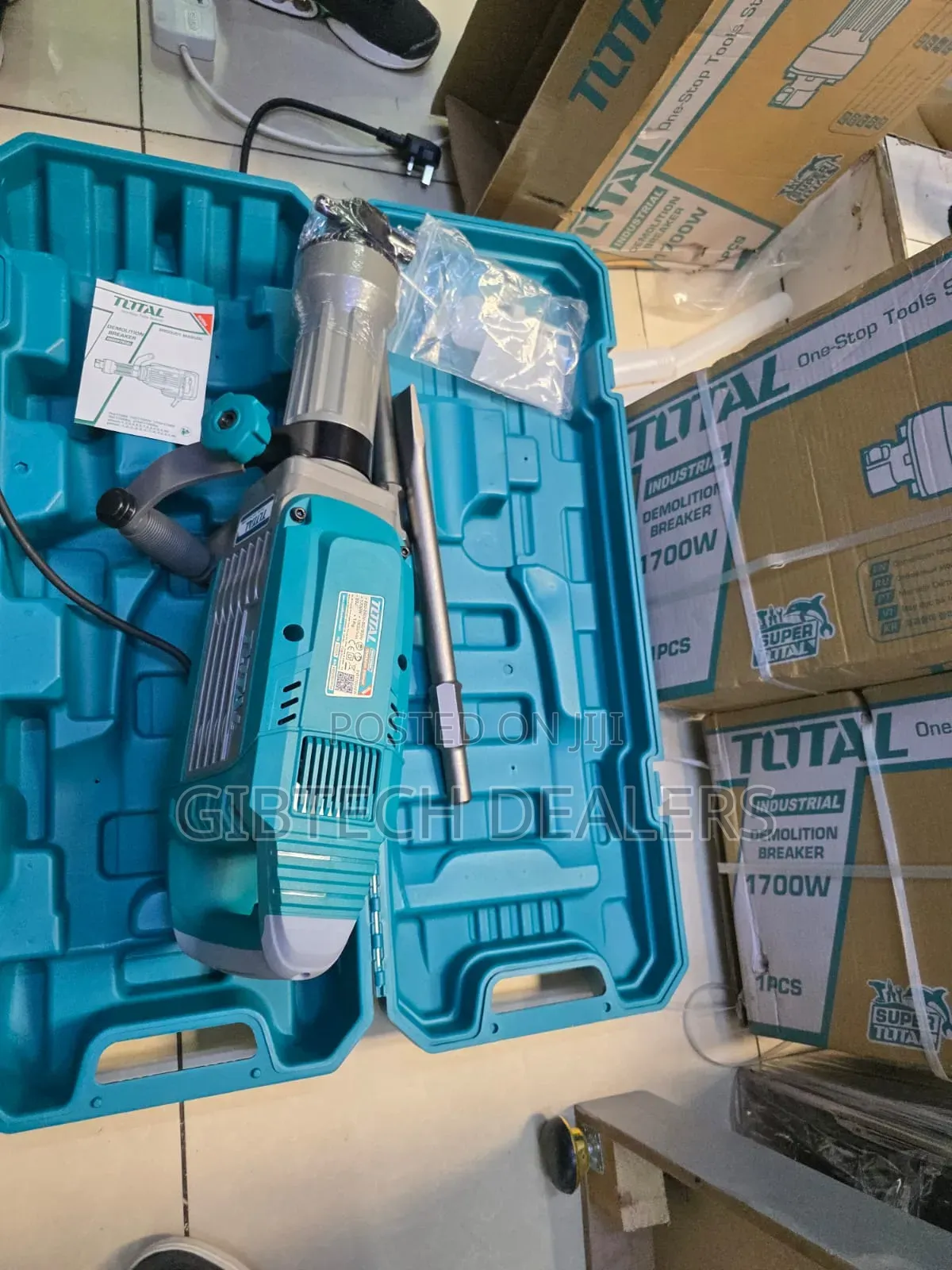 Total Demolition Jack Hammer 1700w Concrete Breaker