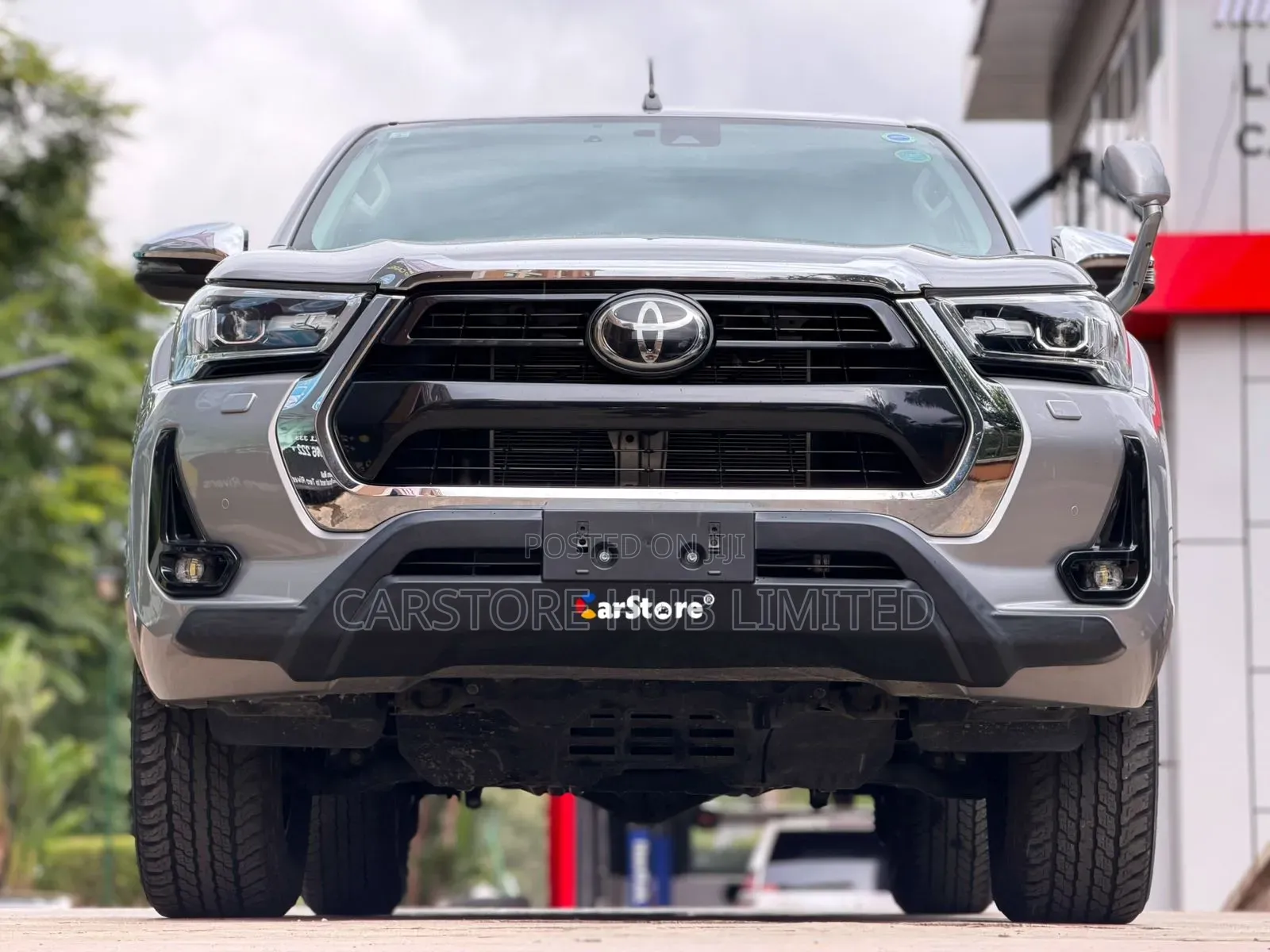Toyota Hilux Revo Double Cab Deisel 2.4 AWD 2021 Silver
