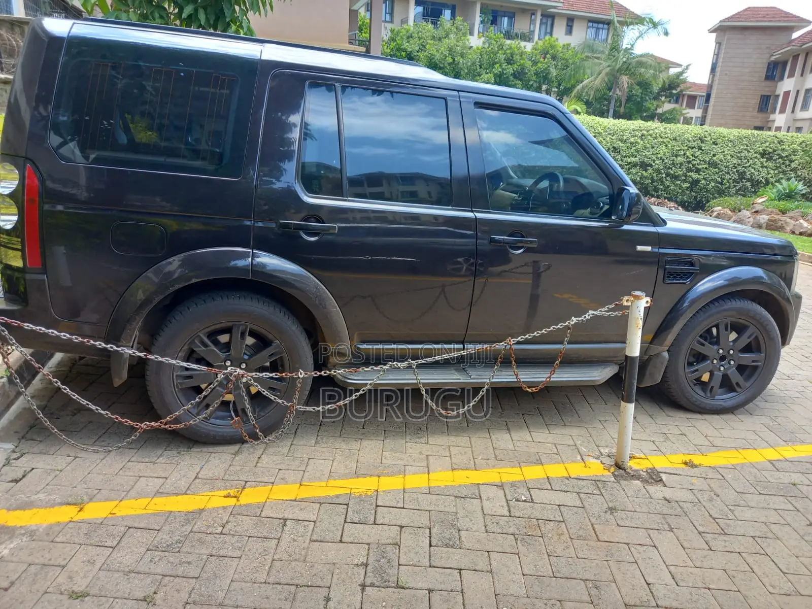 Land Rover Discovery 2009 Black