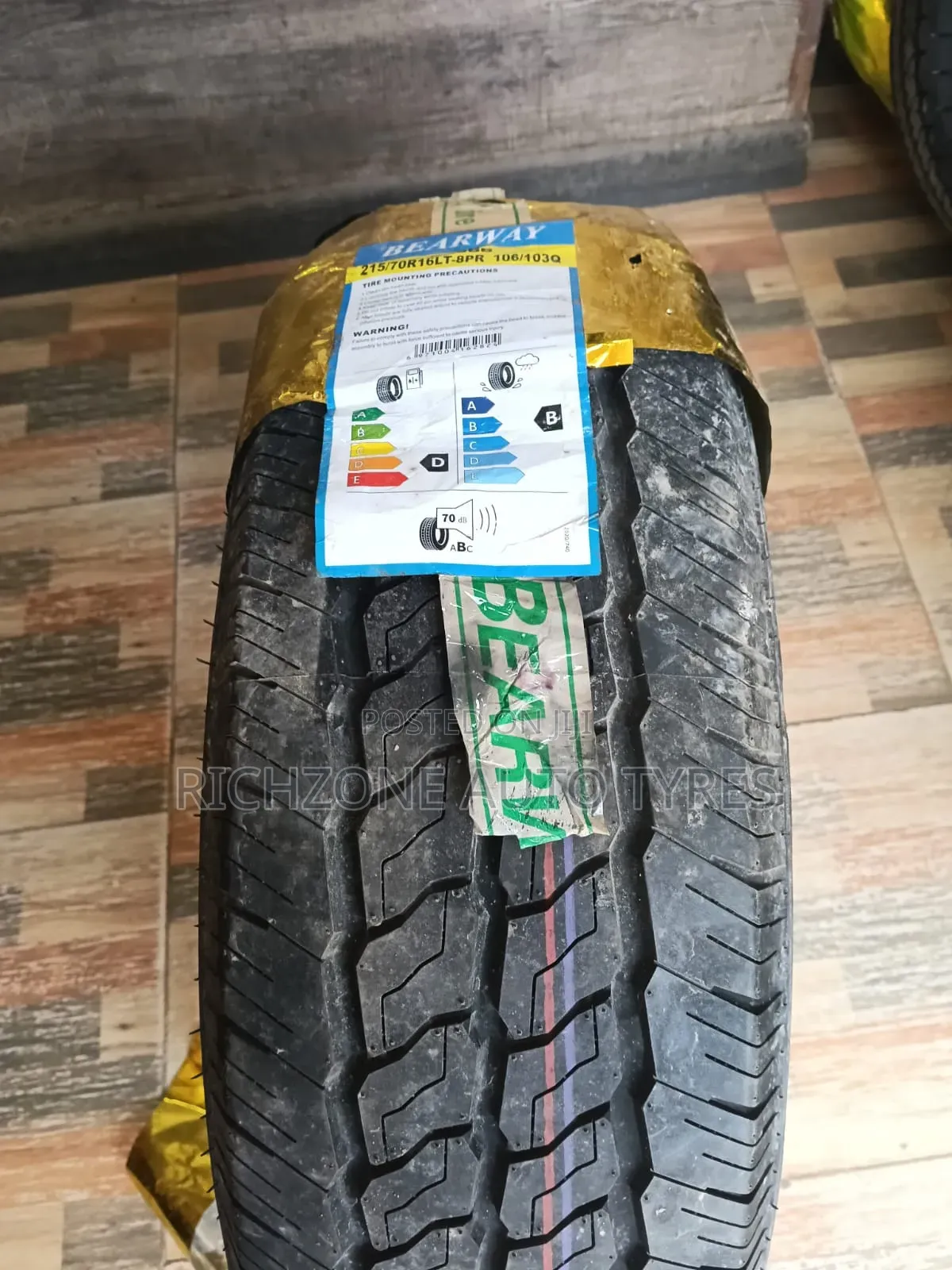 Bearway 215/70r16