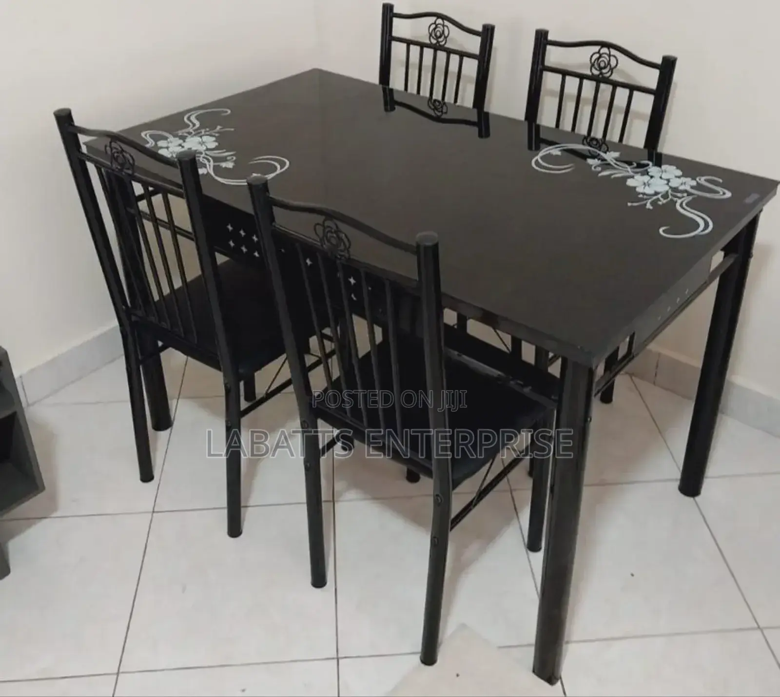 Executive 4 Sitter Dinning Table Set