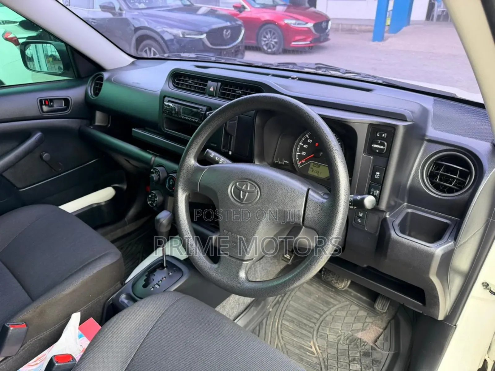 Toyota Probox 1.5 DX Comfort 2WD 2018 White