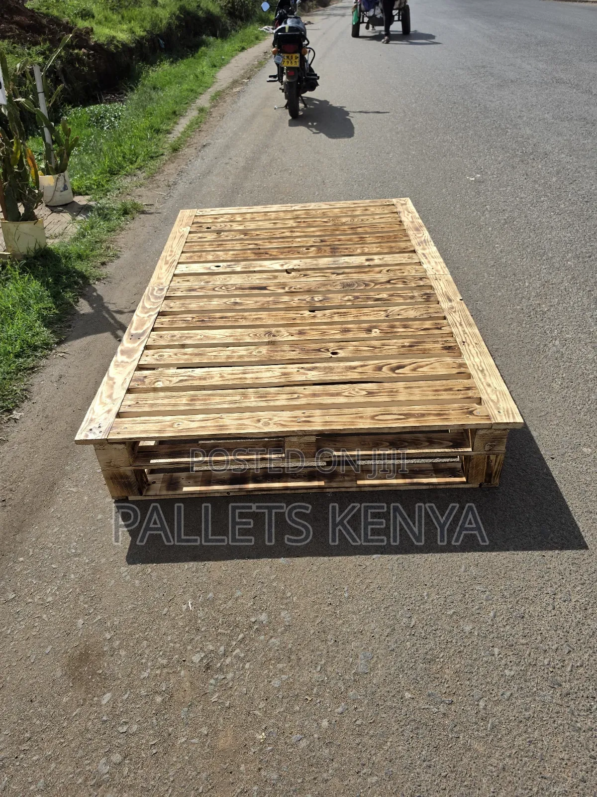 Premium Blazed 4ft*6ft Pallet Bed .Sg07