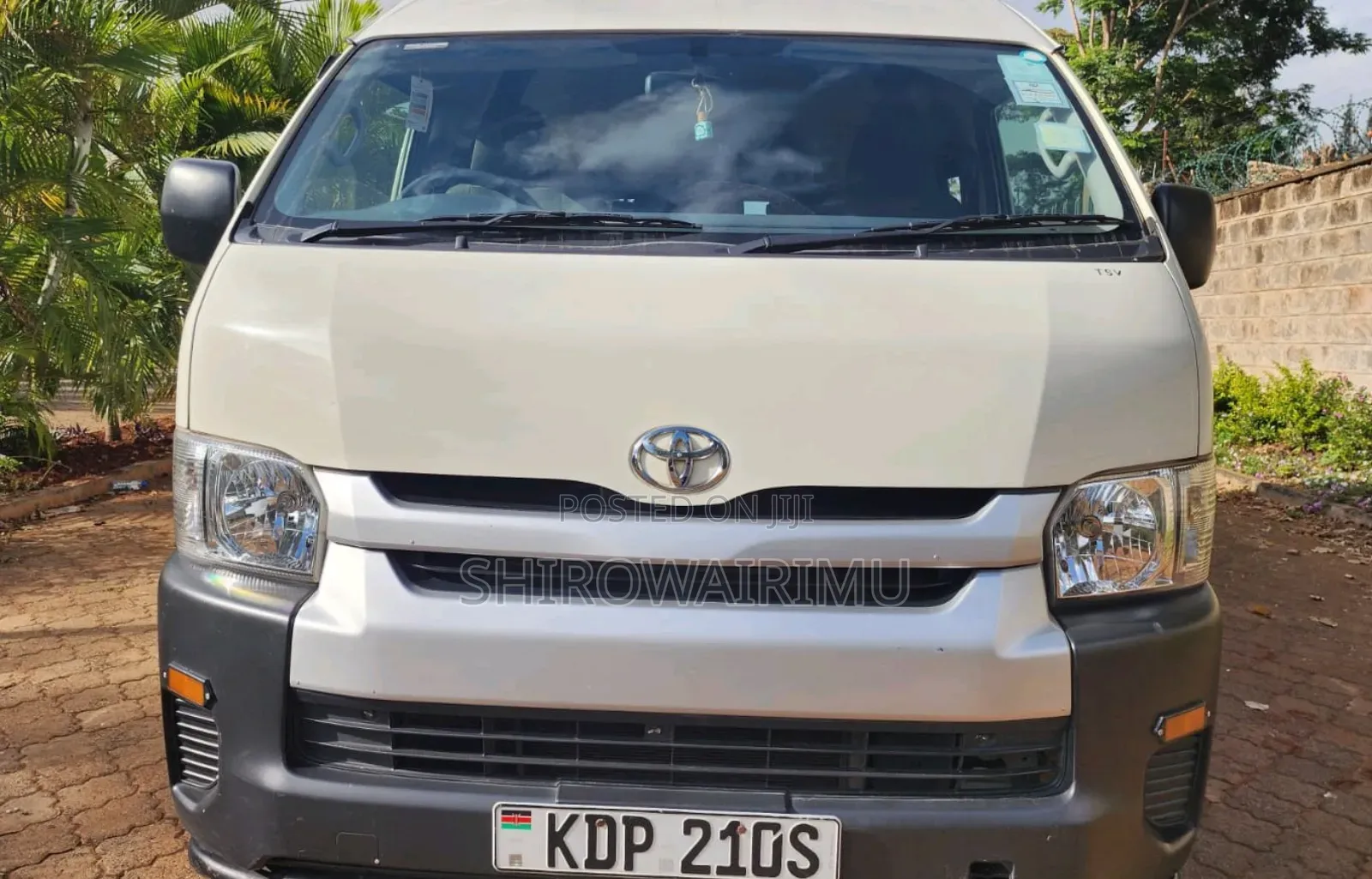 Toyota HiAce 2023 White