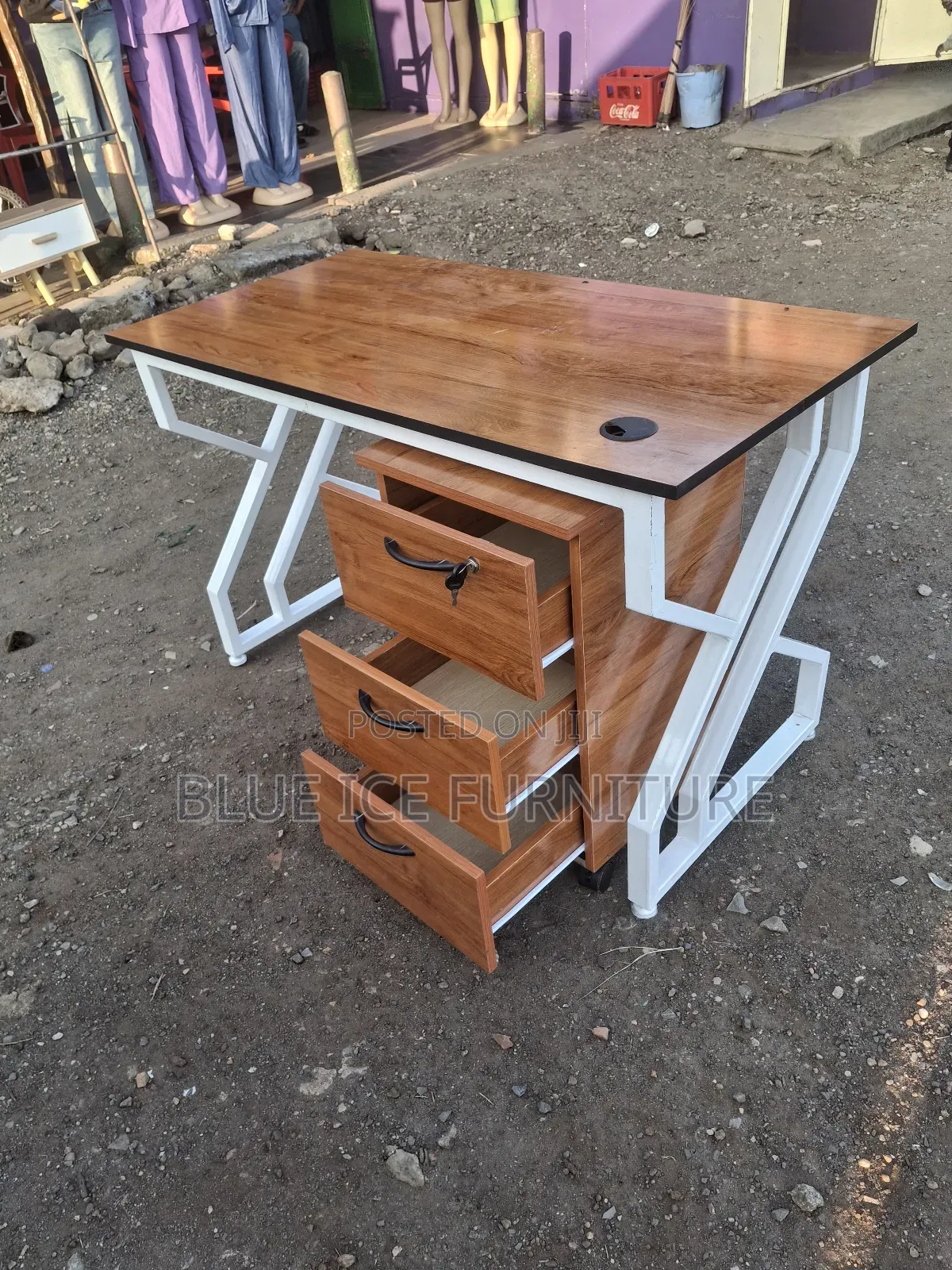 Working Table With Side Drawer