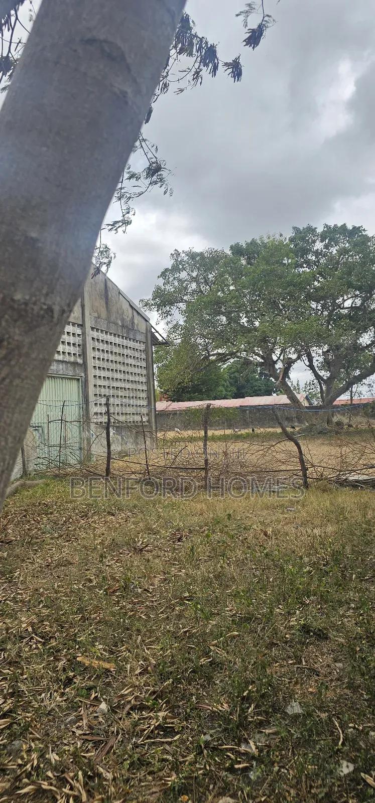 2 Acres of Land With Old Godown on Sale Changamwe Near Round About.