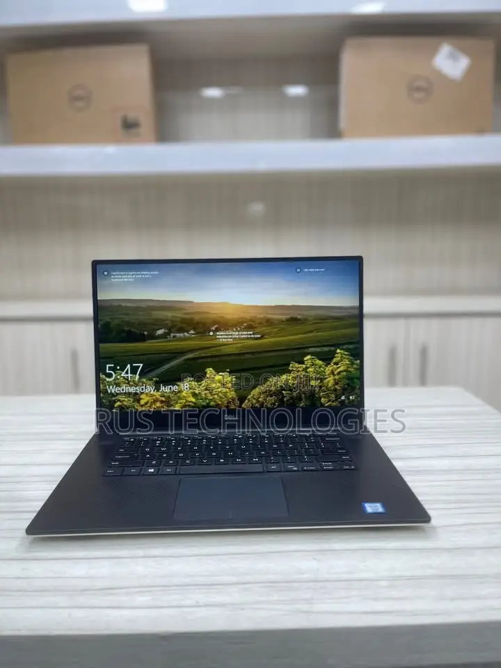 Laptop Dell Precision 5530 16GB Intel Core i7 SSD 512GB