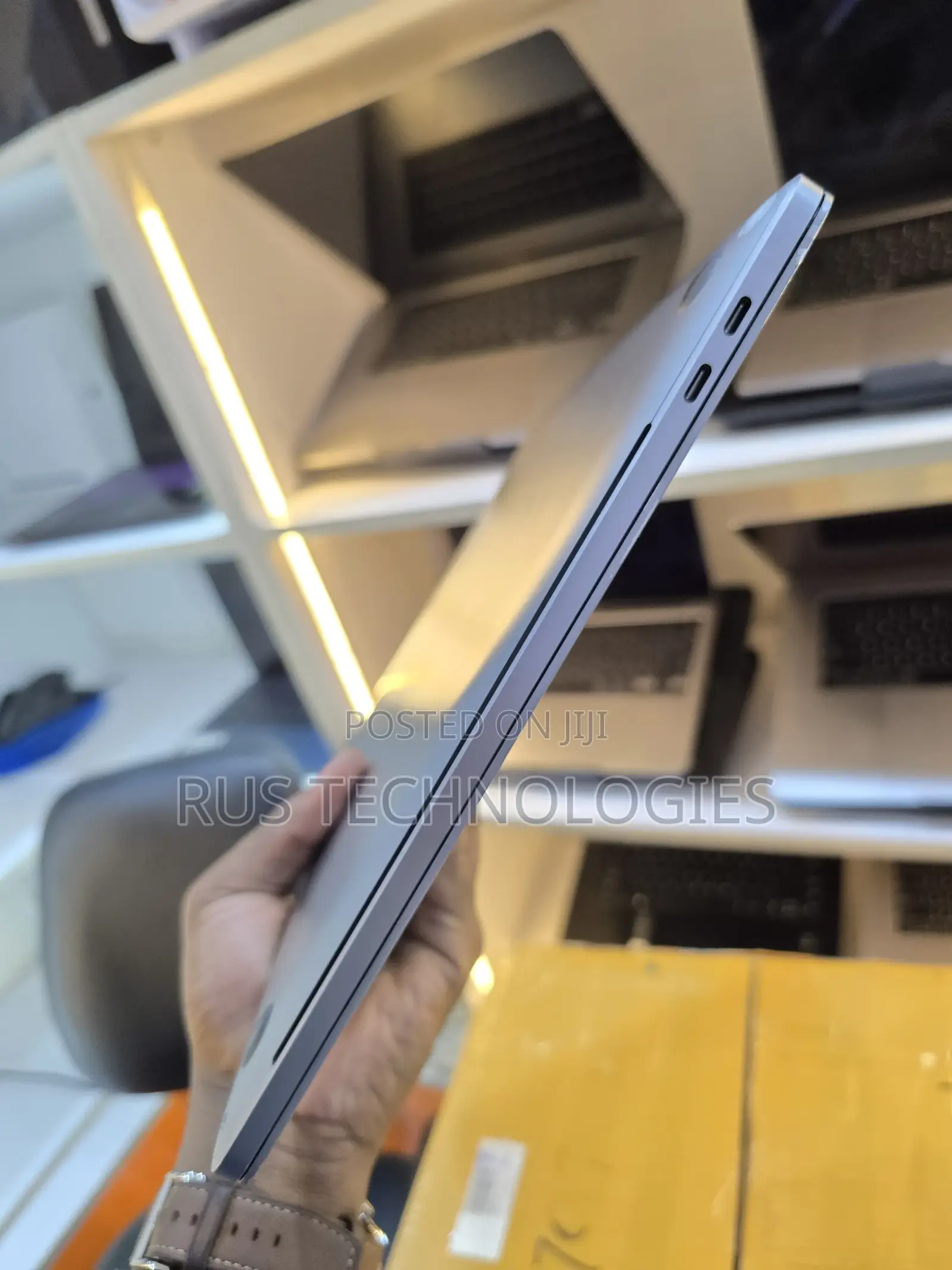 Laptop Apple MacBook Pro 2018 32GB Intel Core i9 SSD 1T