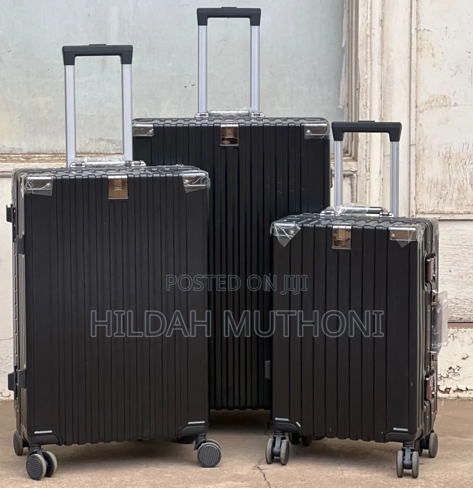 3 in 1 Design Laxurious Managerial Aliminium Flame Zippless Suitcase