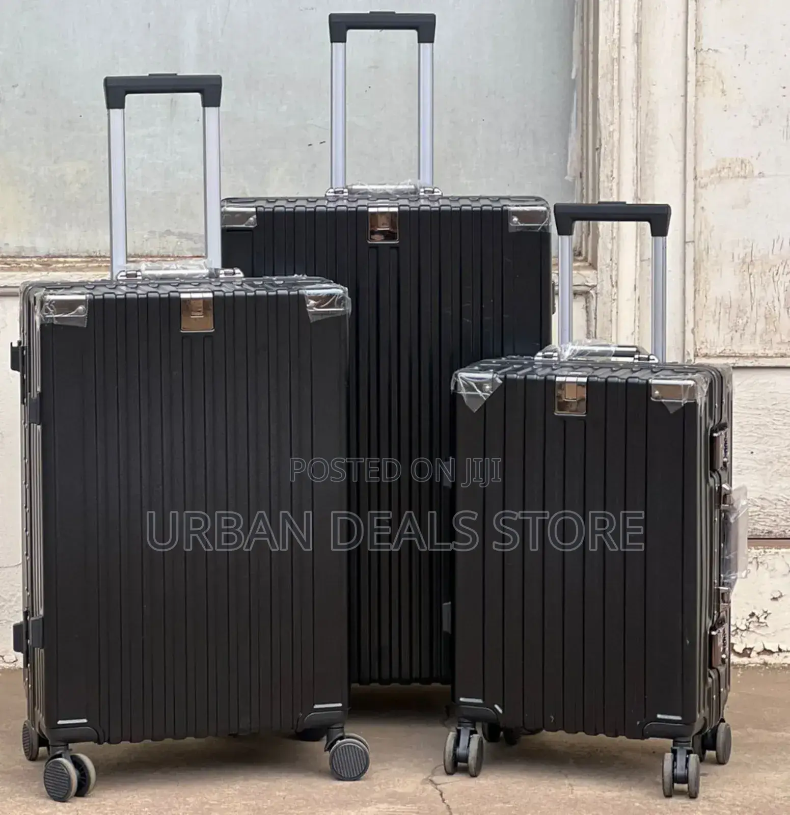 3 in 1 Design Laxurious Managerial Aliminium Flame Zippless Suitcase