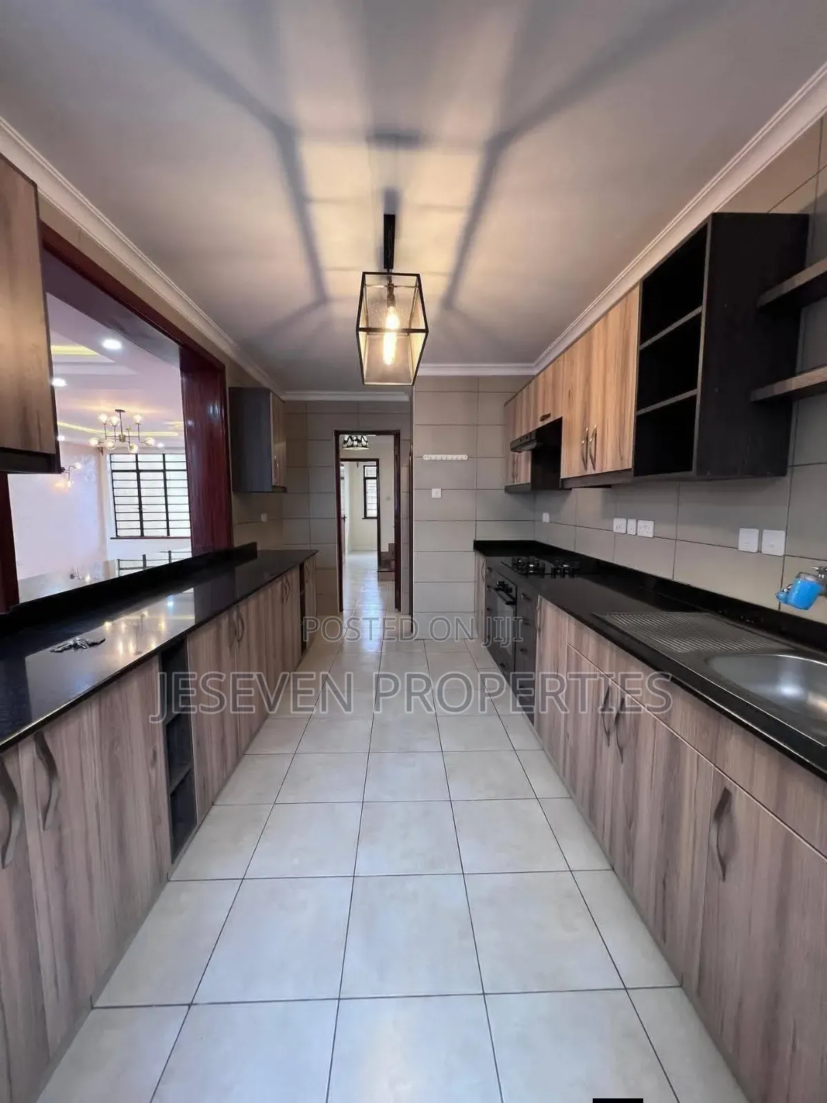 4bdrm Townhouse/Terrace in Syokimau, Mombasa Road for sale