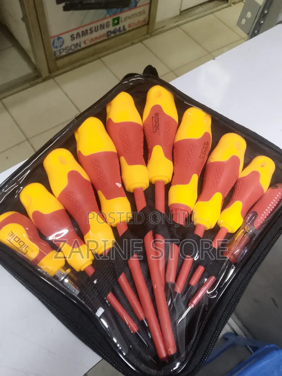 10 Pieces Set of Screwdriver Insulated With Rubber Handle