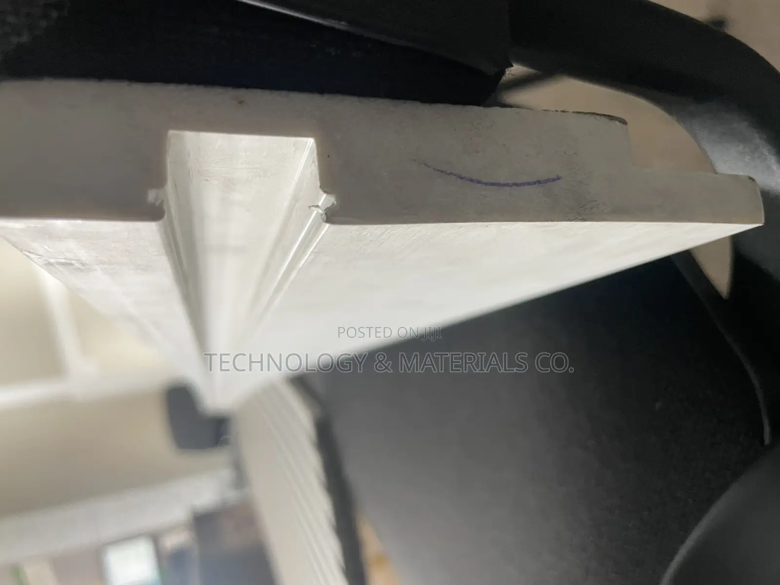 Led Skirting 2.9m