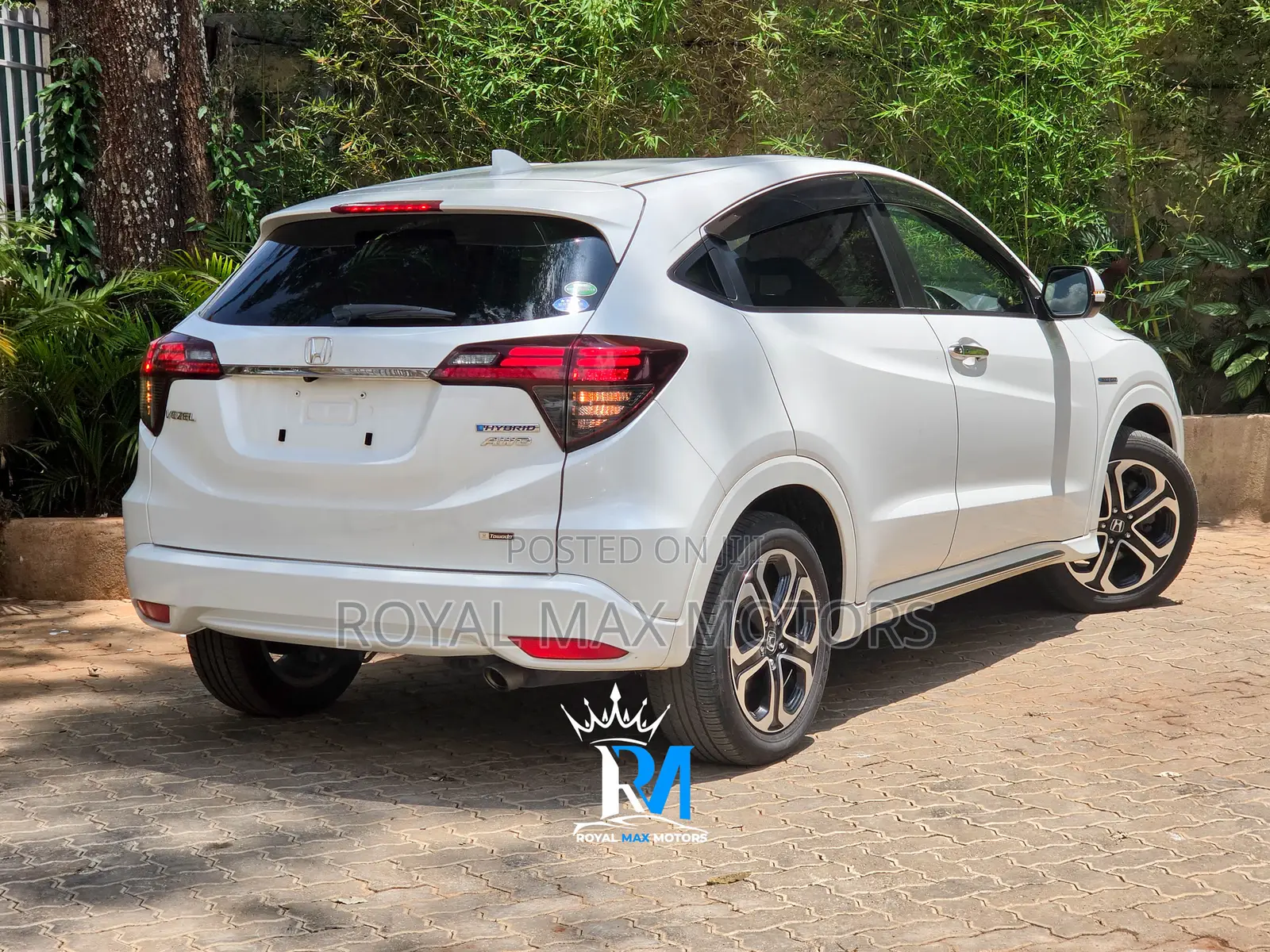 Honda Vezel 2018 White
