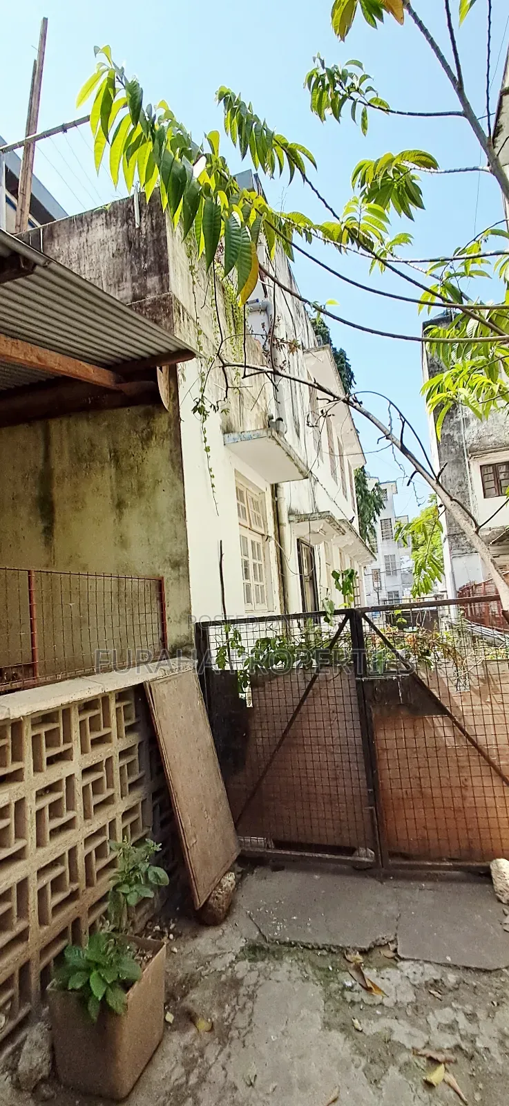 4bdrm Block of Flats in Mombasa Cbd, Moi Avenue (Msa) for sale