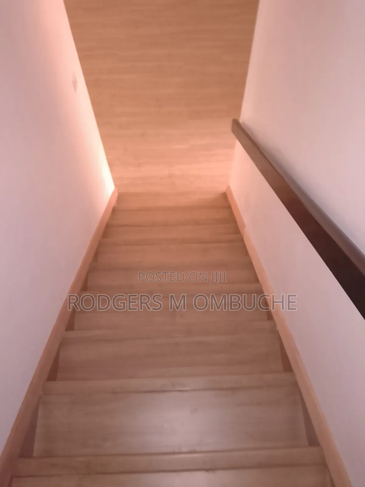 3bdrm Townhouse / Terrace in Raphta Road Area for rent