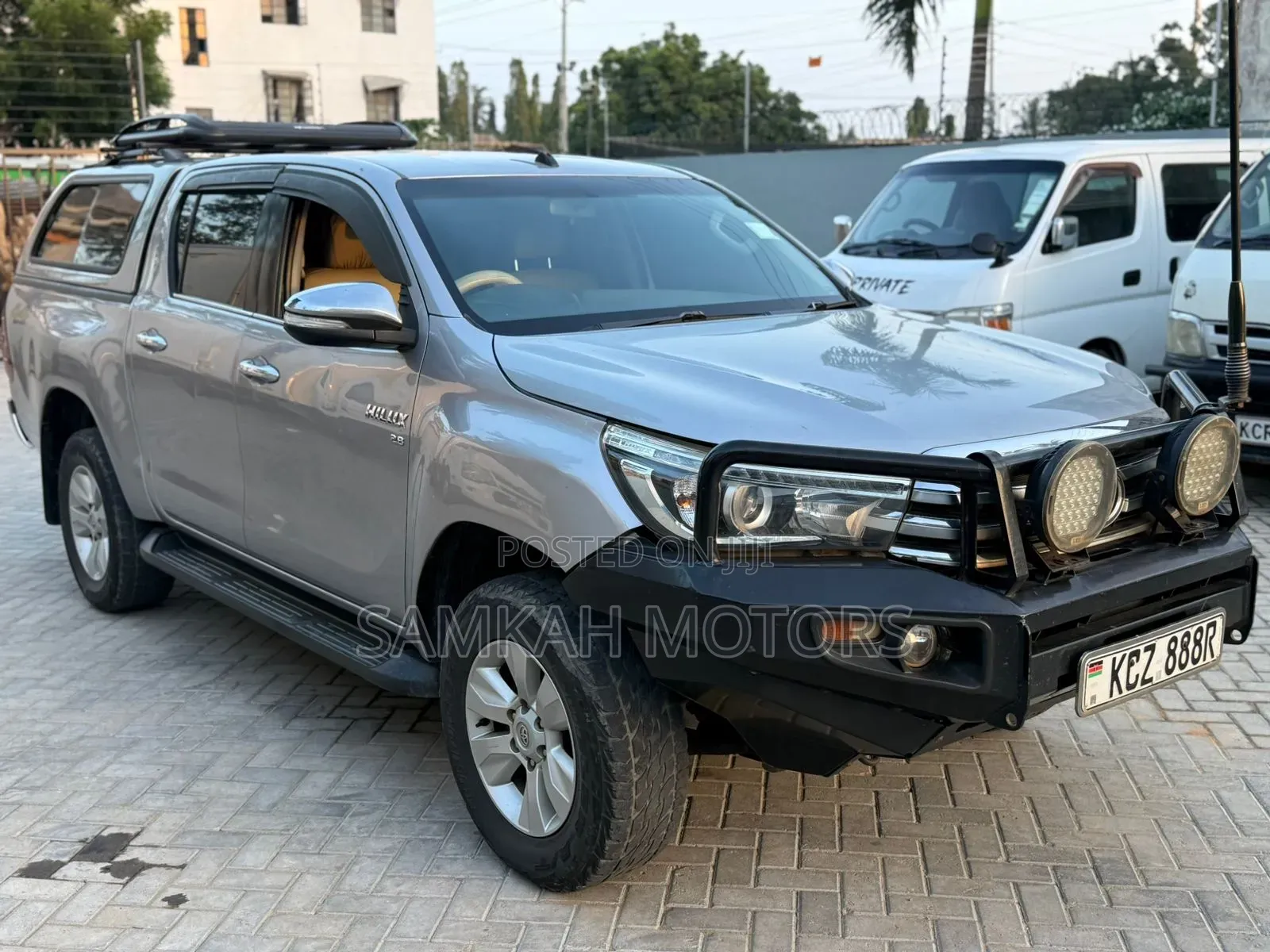 Toyota Hilux 2014 Silver