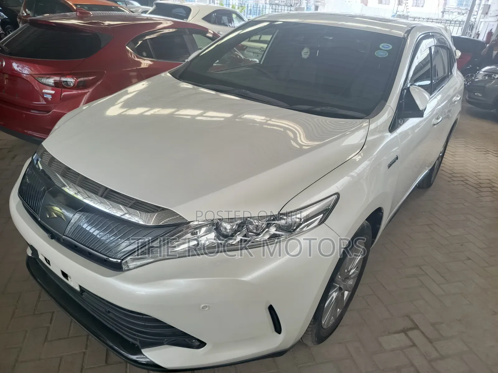 Toyota Harrier 2019 White