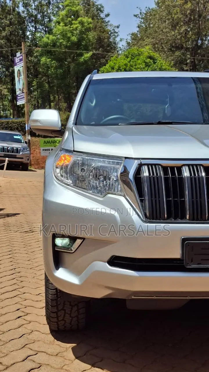 Toyota Land Cruiser Prado 2019 Silver