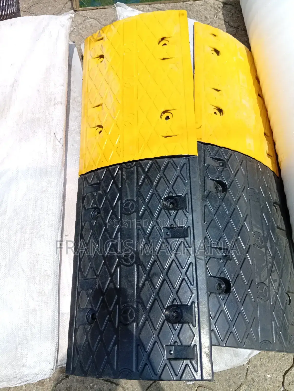Safety Rubber Speed Bumps New