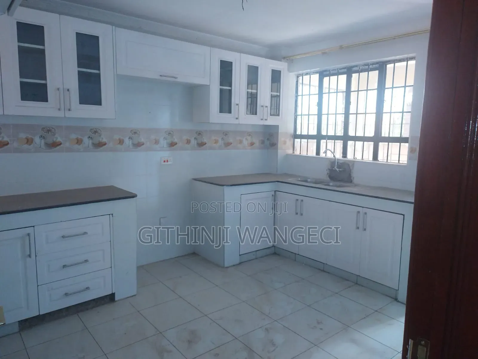 5bdrm Maisonette in Ngere Road, Kibiku for sale