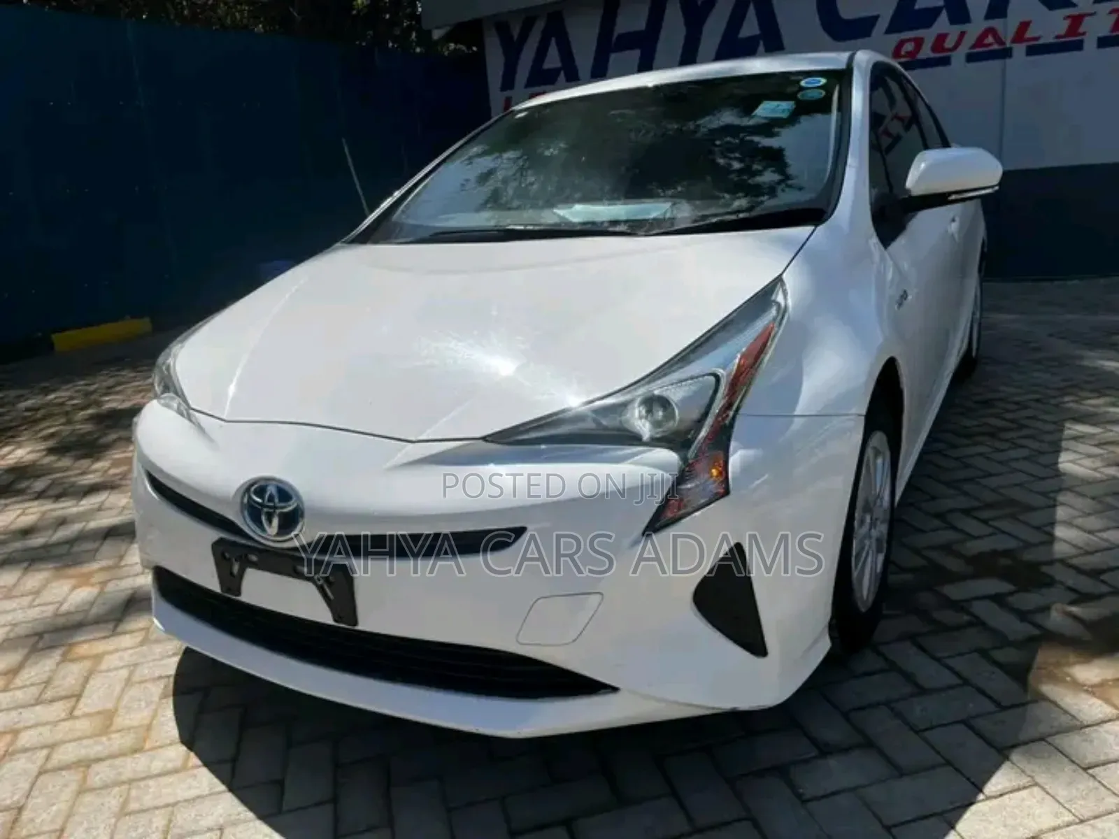 Toyota Prius 2018 White