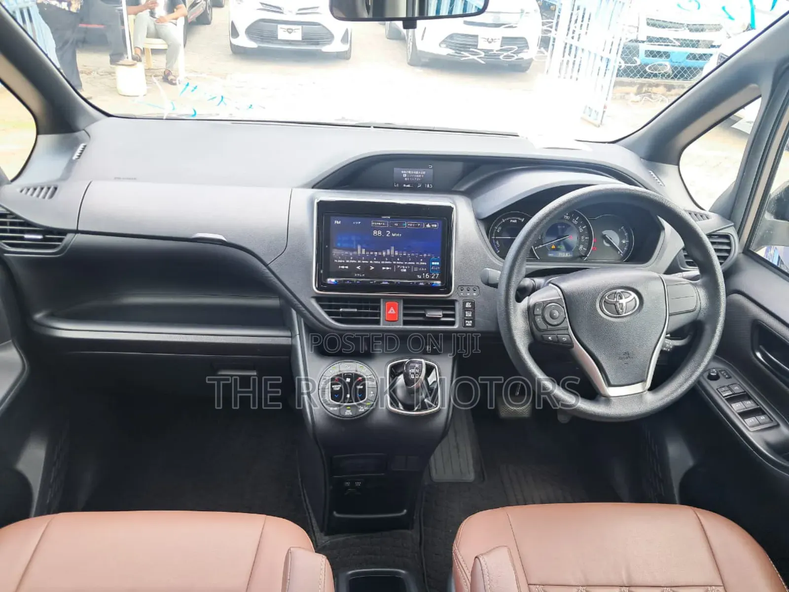 Toyota Noah 2020 Brown