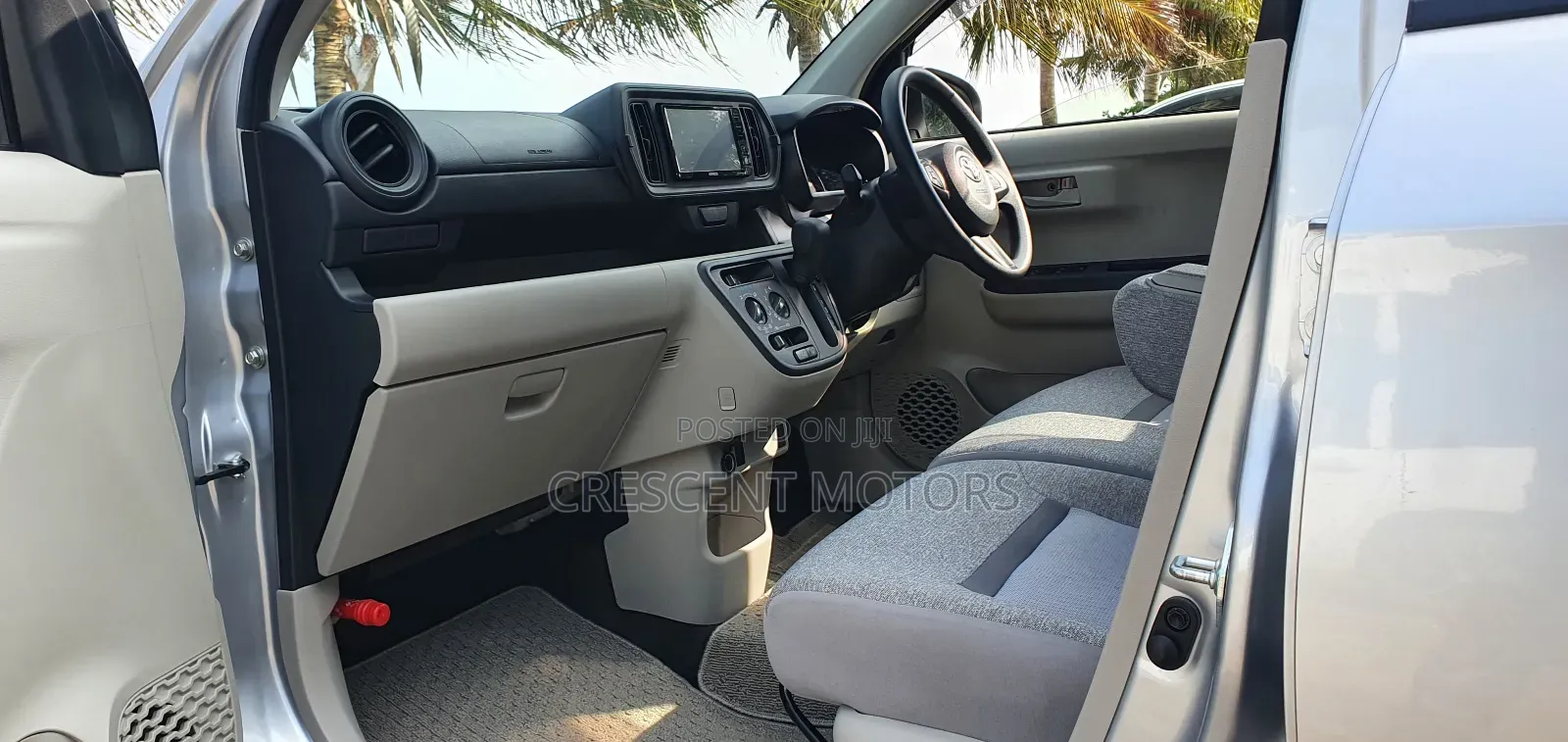Toyota Passo 2019 Silver
