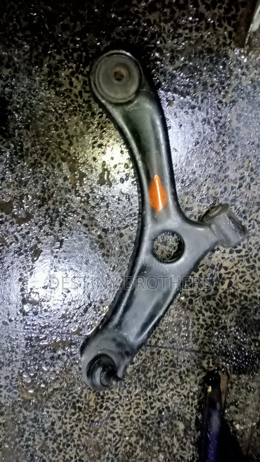 Suzuki Alto Control Arm
