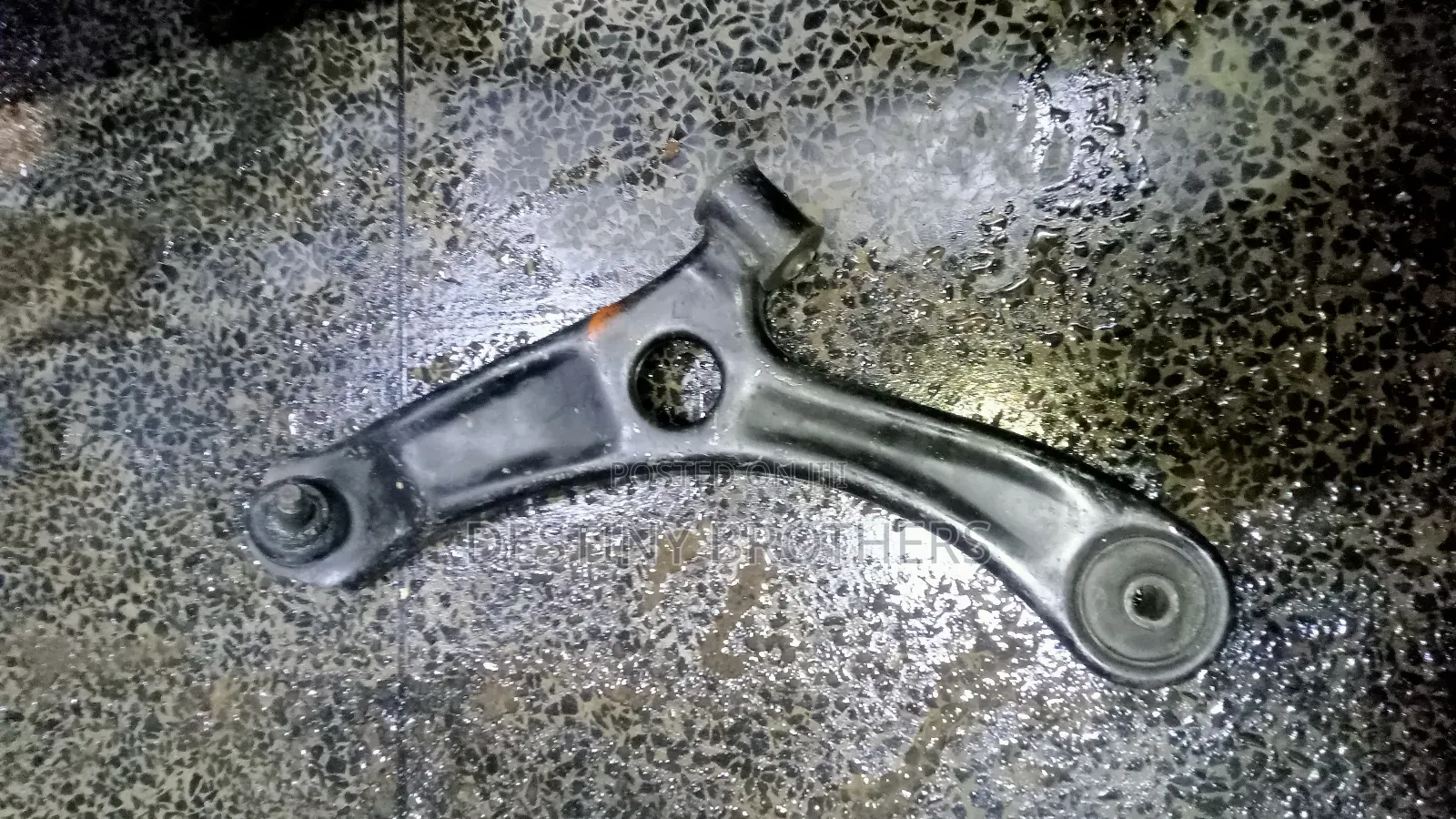 Suzuki Alto Control Arm