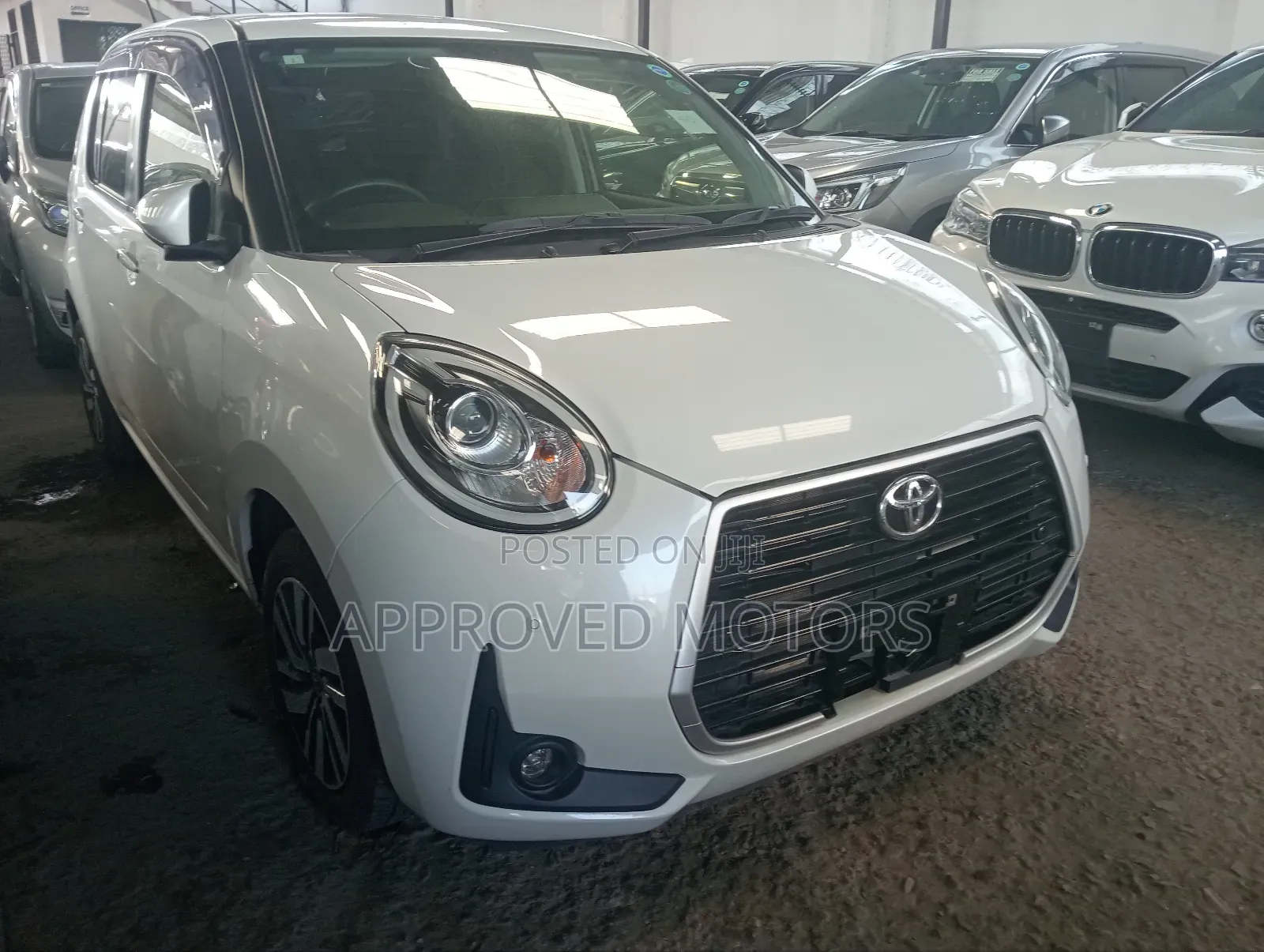 Toyota Passo 2019 White