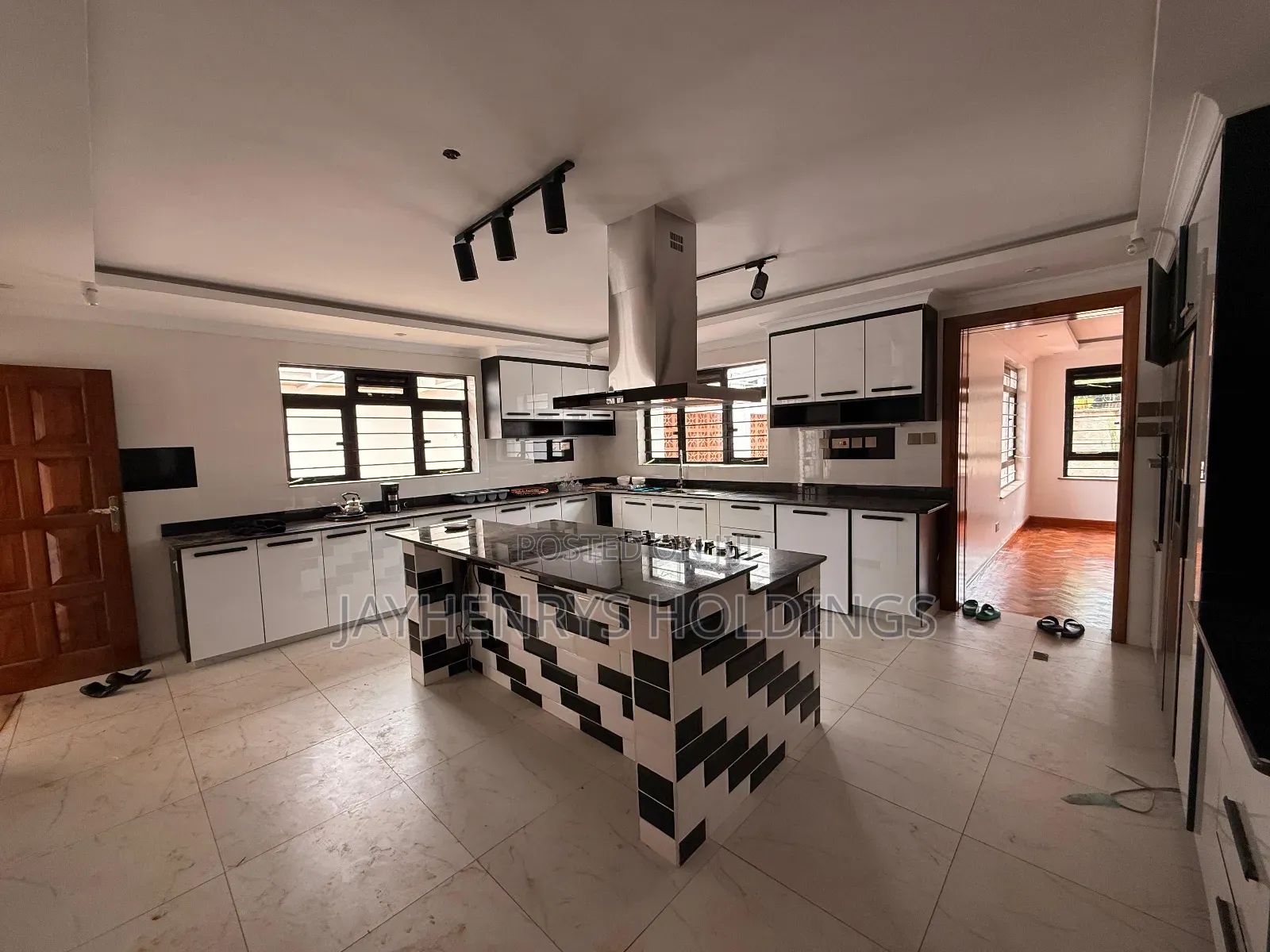 5bdrm House in Runda for sale