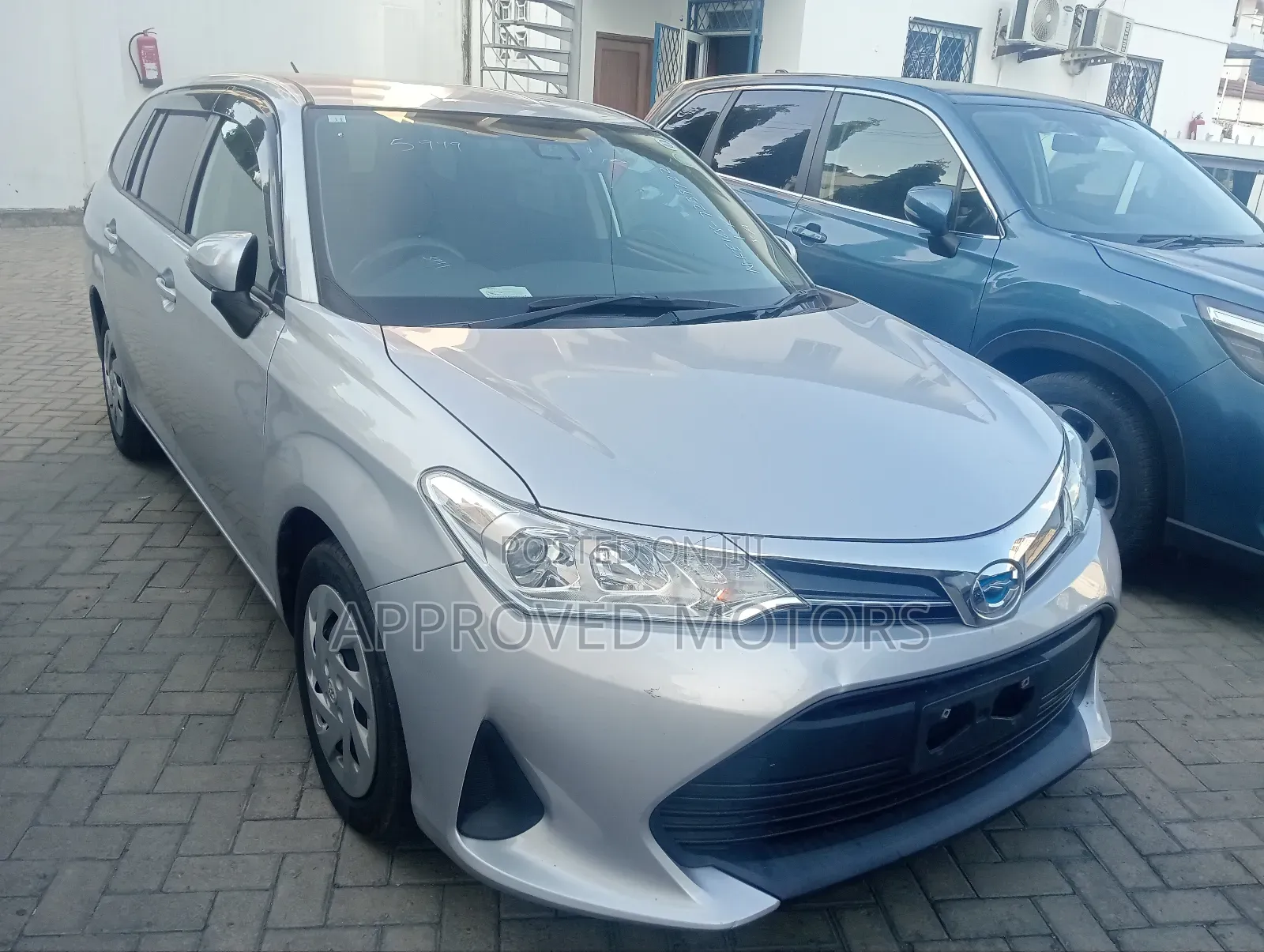 Toyota Corolla Fielder 2020 Silver
