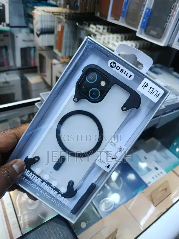 Frameless Magsafe- Phone Case for the iPhone 13 and iPhone 14. I