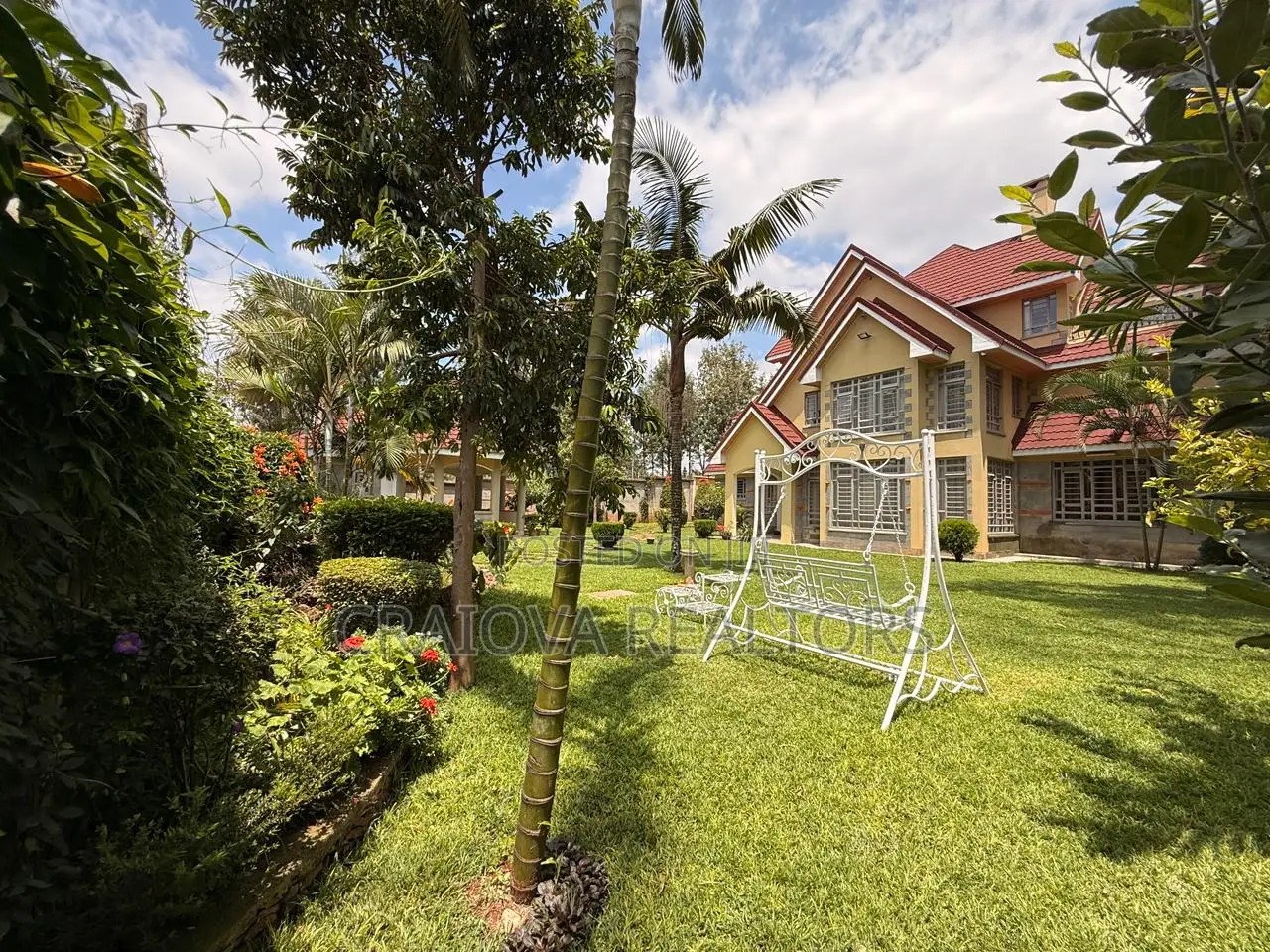 5bdrm Townhouse/Terrace in Mushroom Garden, Thindigua/Kasarini for sale