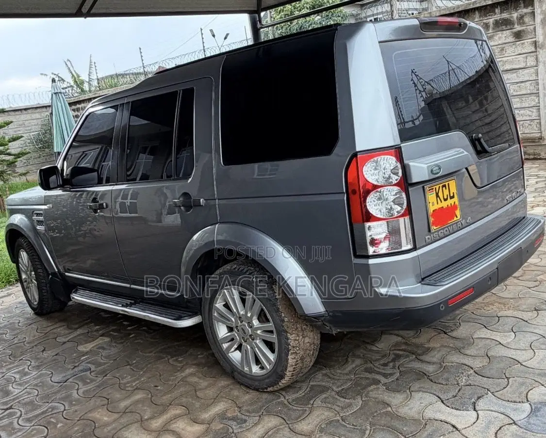 Land Rover Discovery 2013 Silver