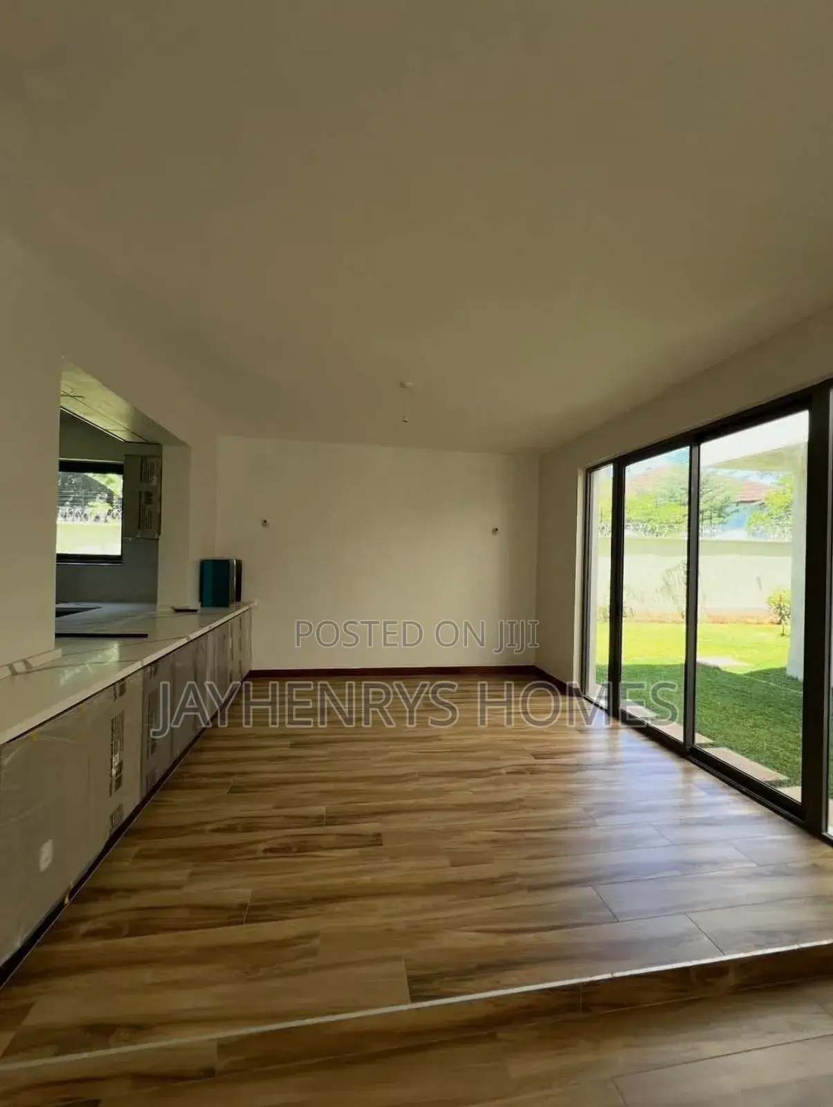 6bdrm House in Muthangari for sale