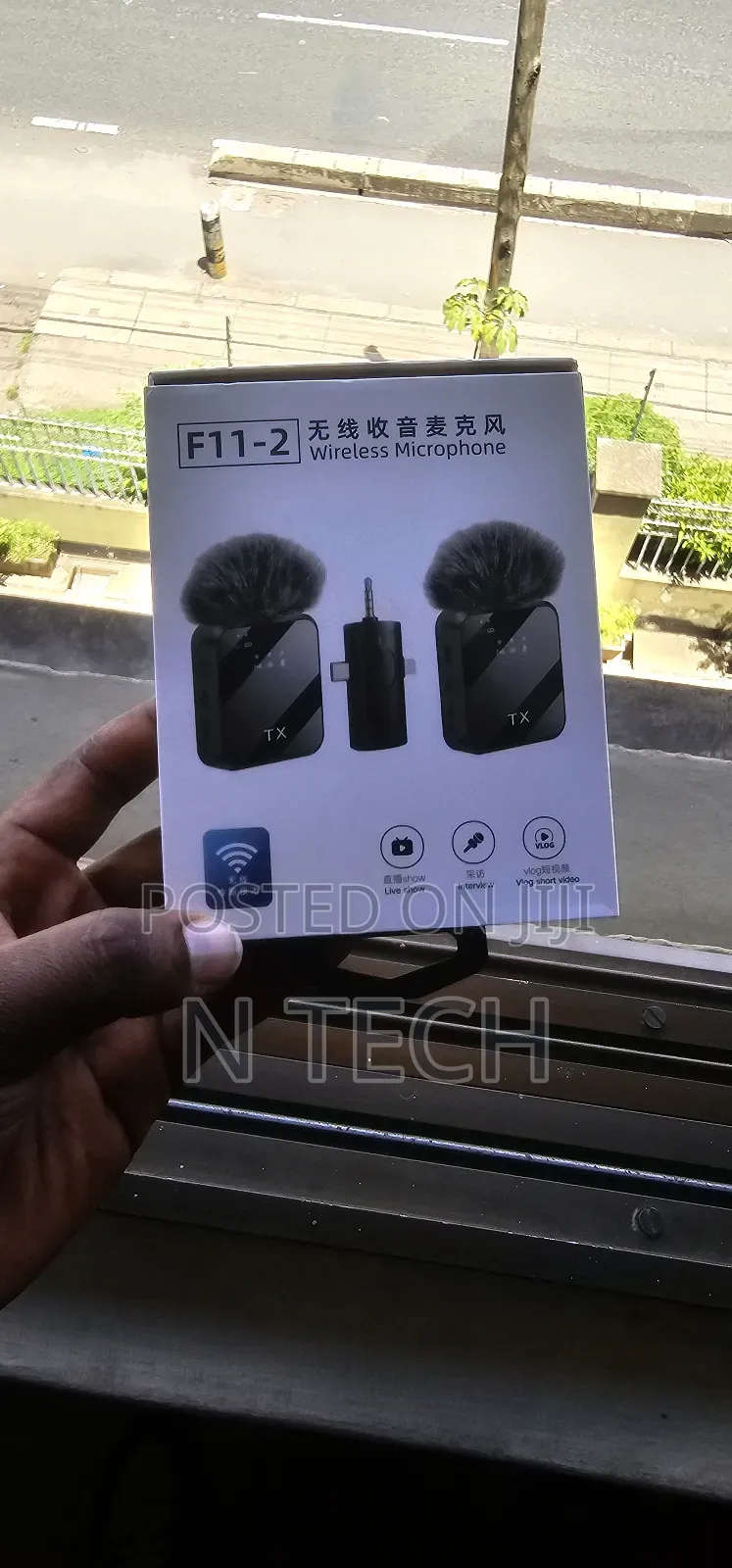 F11-2 Wireless Microphone