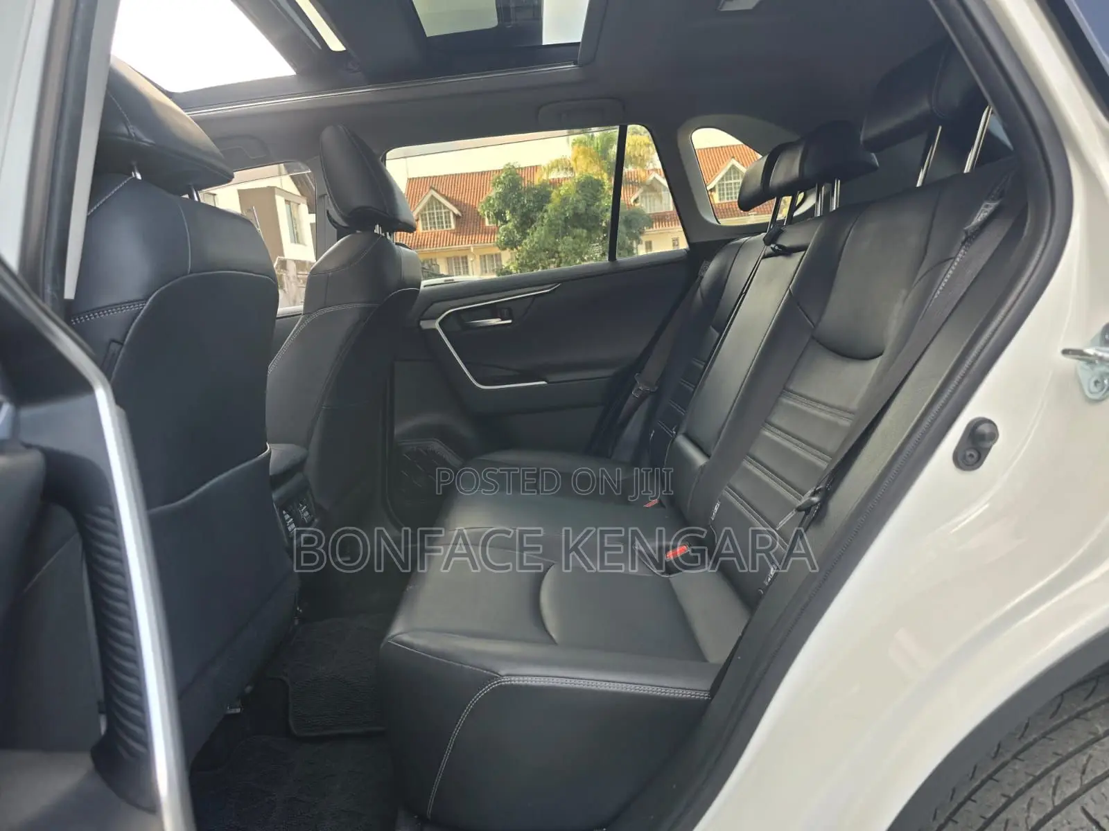 Toyota RAV4 2020 White