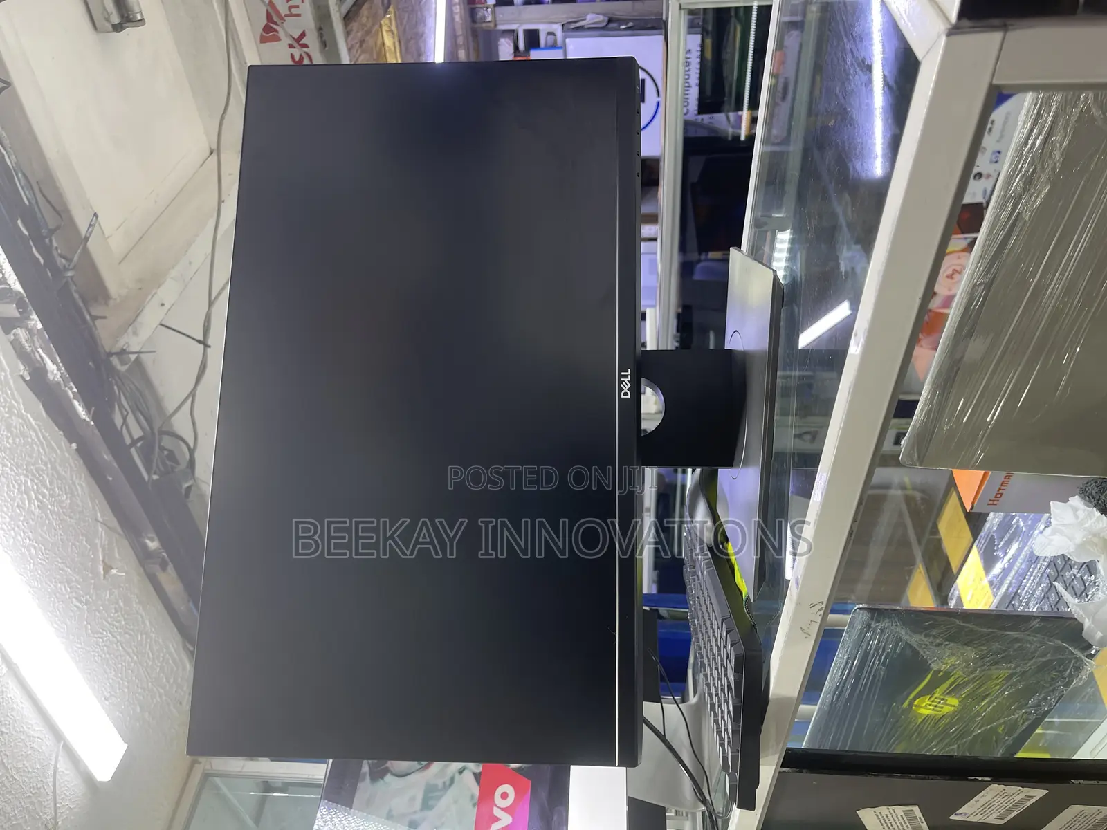 Dell 24” Frameless FHD