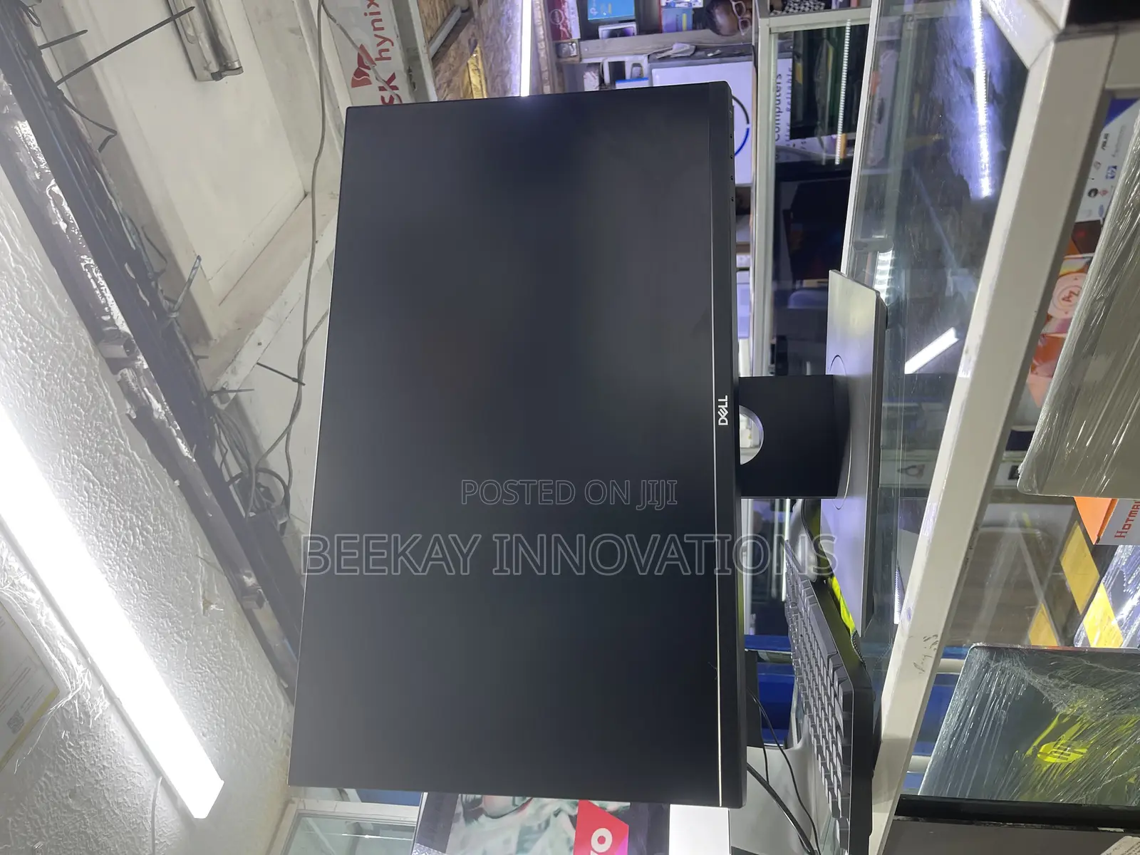 Dell 24” Frameless FHD