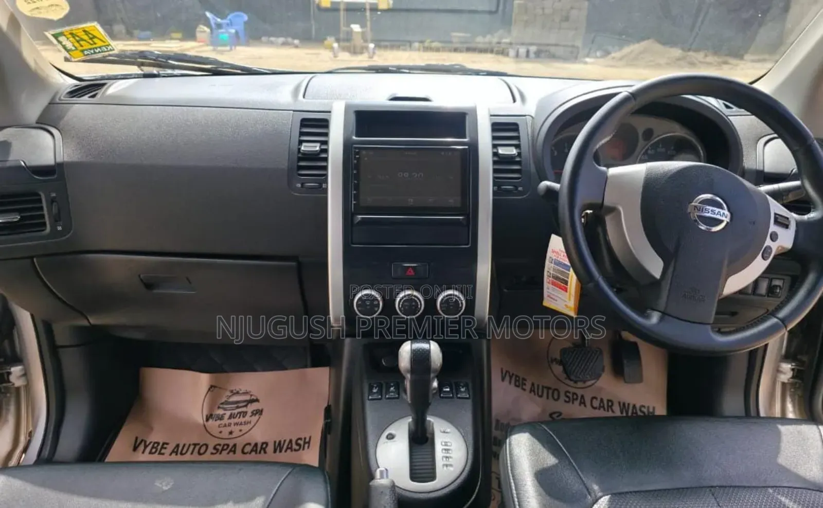 Nissan X-Trail 2010 Silver