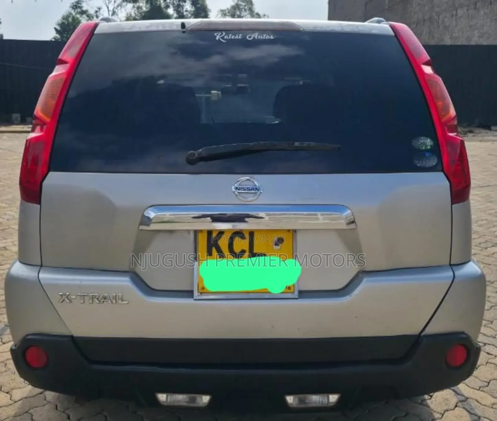 Nissan X-Trail 2010 Silver