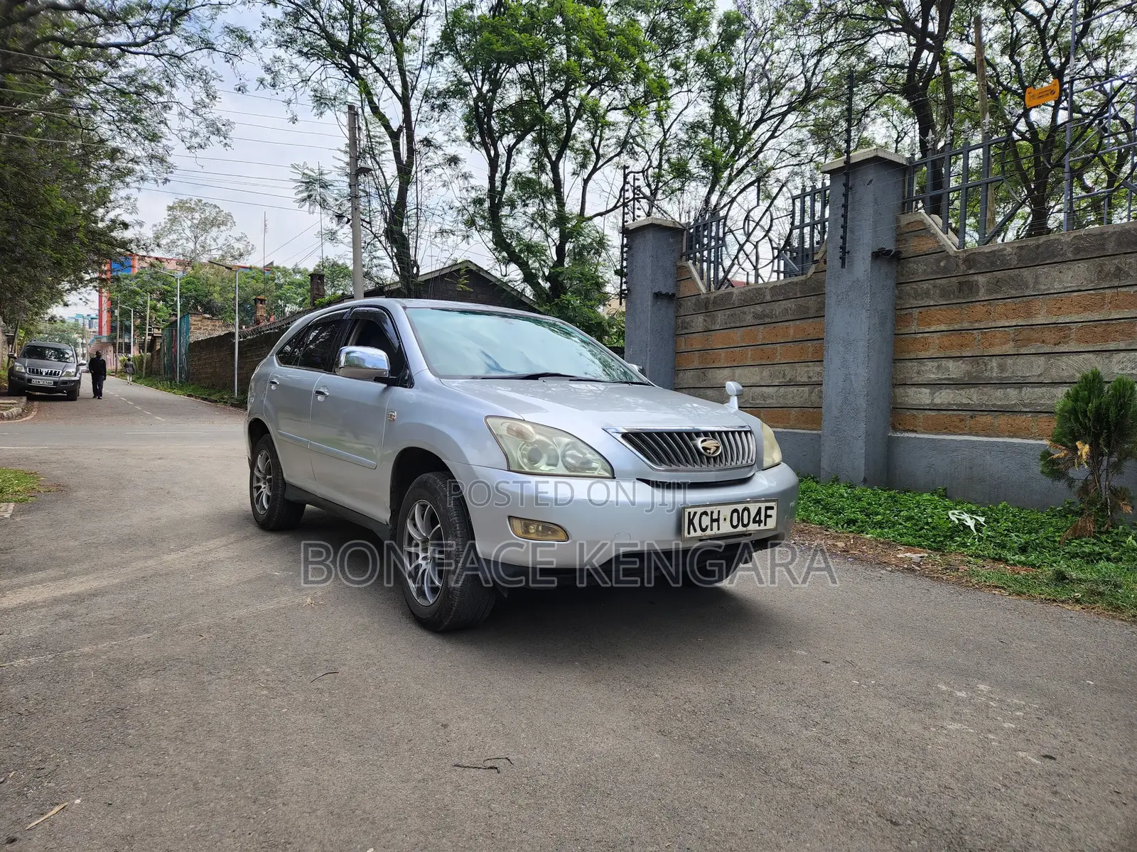 Toyota Harrier 2.4 2010 Silver