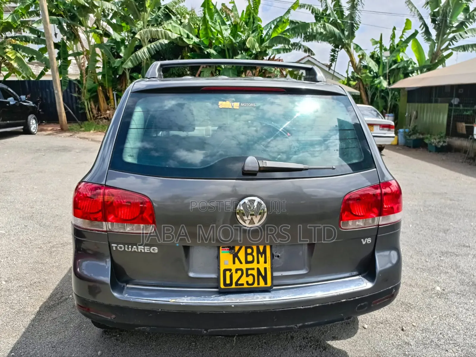 Volkswagen Touareg 2004 Gray