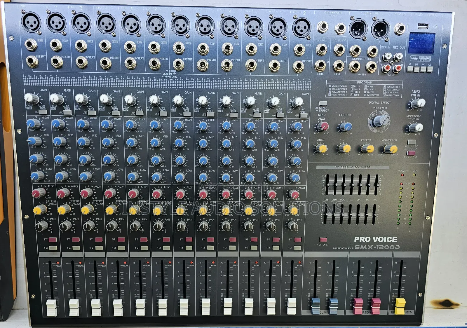 12 Channels Professional Plain Mixer Usb/ Bluetooth and Auxiliary